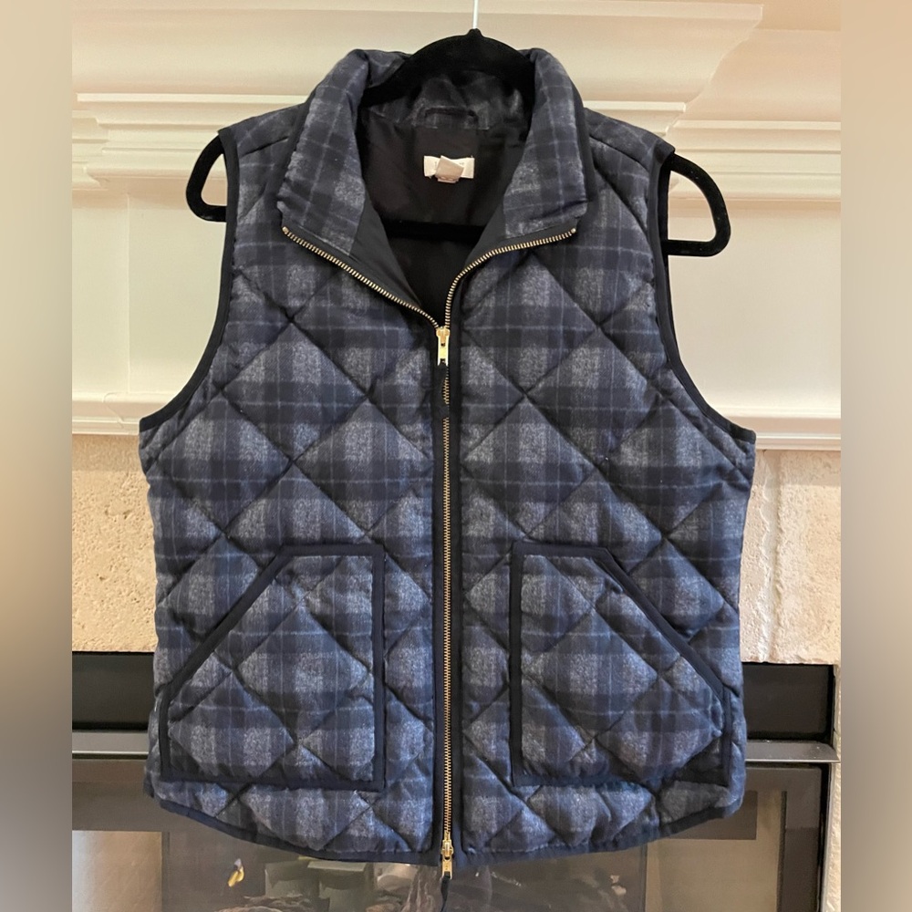 J CREW Navy Black and Grey Plaid Zip Up Quilted Vest